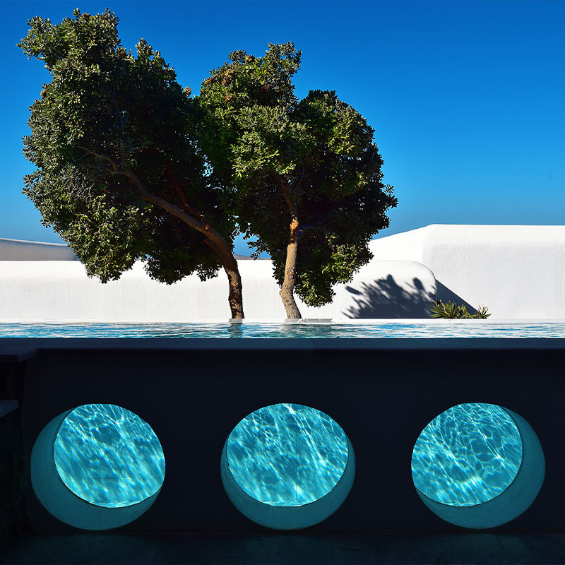 Premium Garden Sharing Pool Room
