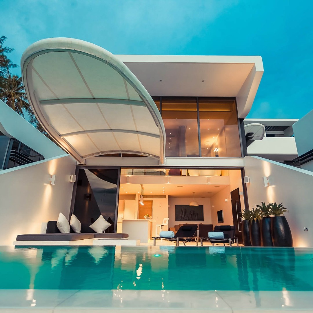 ONE-BEDROOM OCEAN POOL LOFT