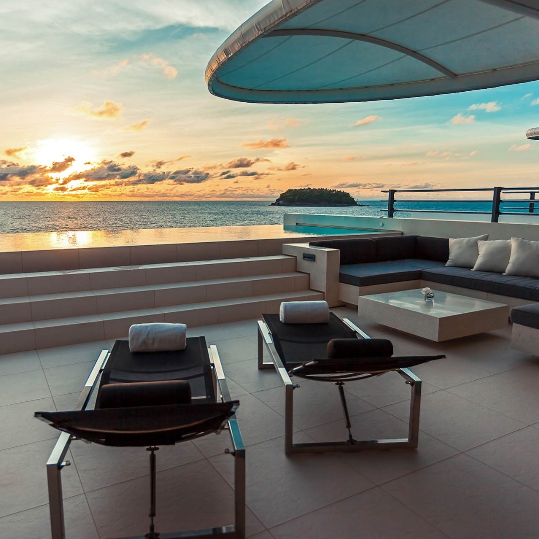 TWO-BEDROOM SKY POOL VILLA
