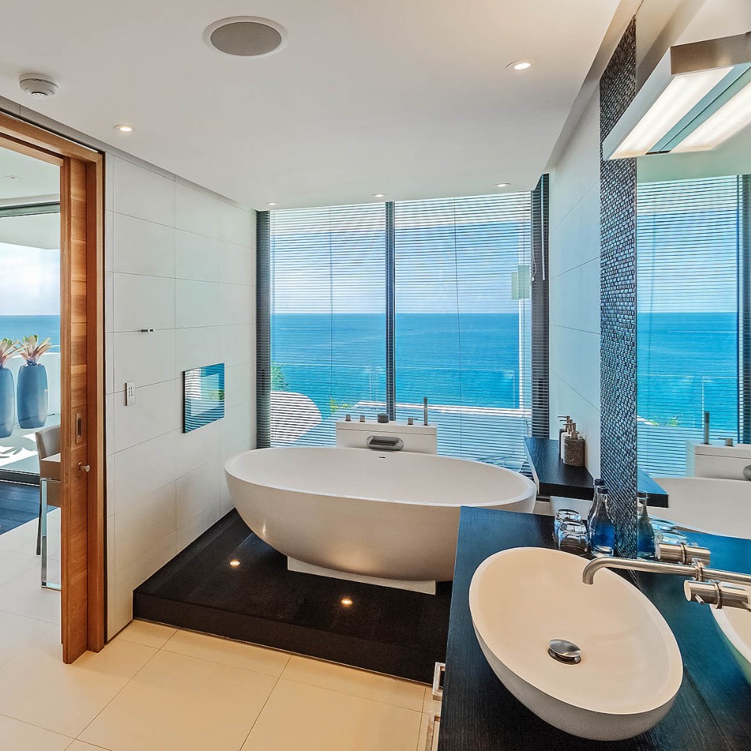 THREE-BEDROOM SKY POOL VILLA