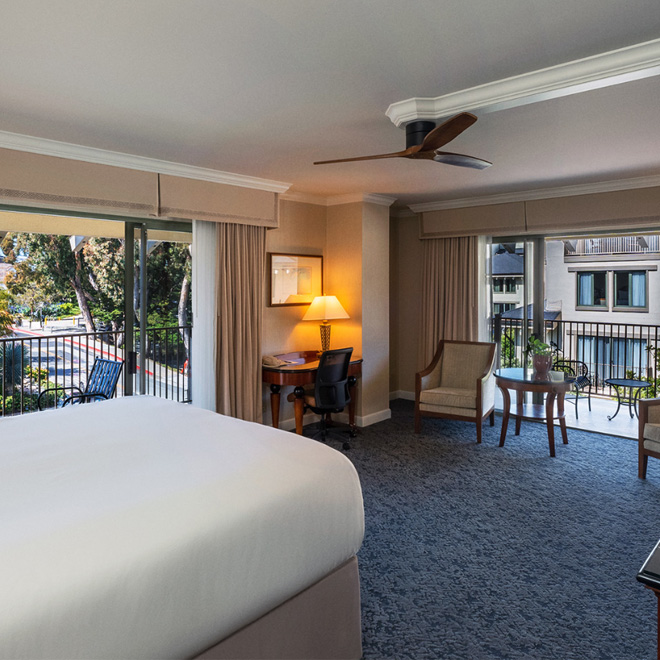Inland View King Bed