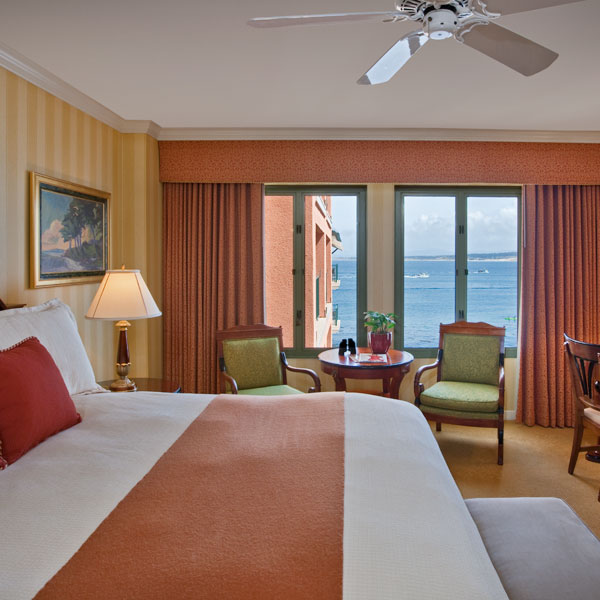 Partial Ocean View Balcony King Bed