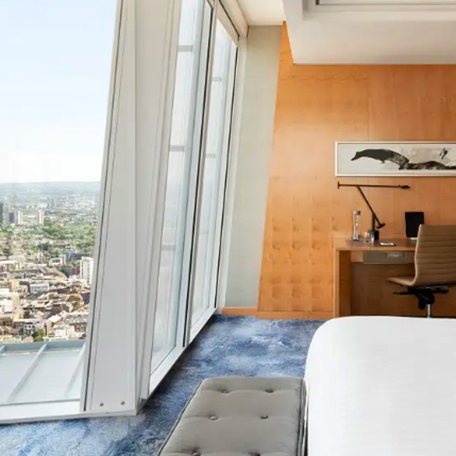 Iconic City View Room - 2 Twins