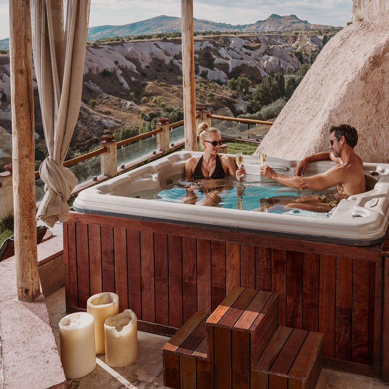 Royal Queen Suite with Outdoor Hot Tub