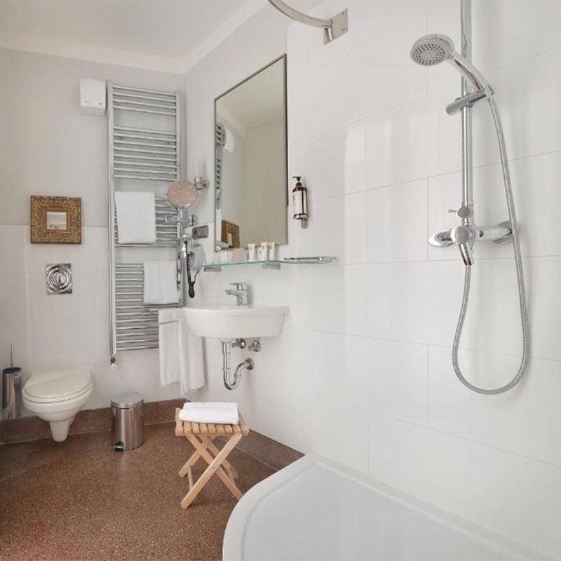 Small Cozy Double Room