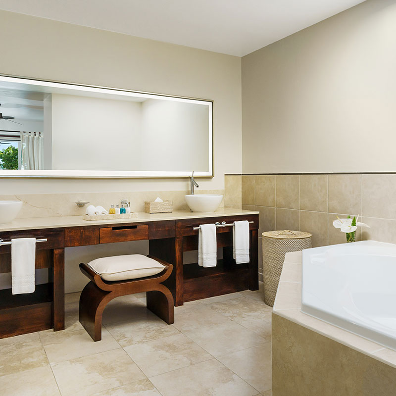 Cinnamon/Saffron Beach Suite 