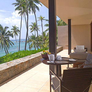 Partial Ocean Hill Pool Suite - King Bed