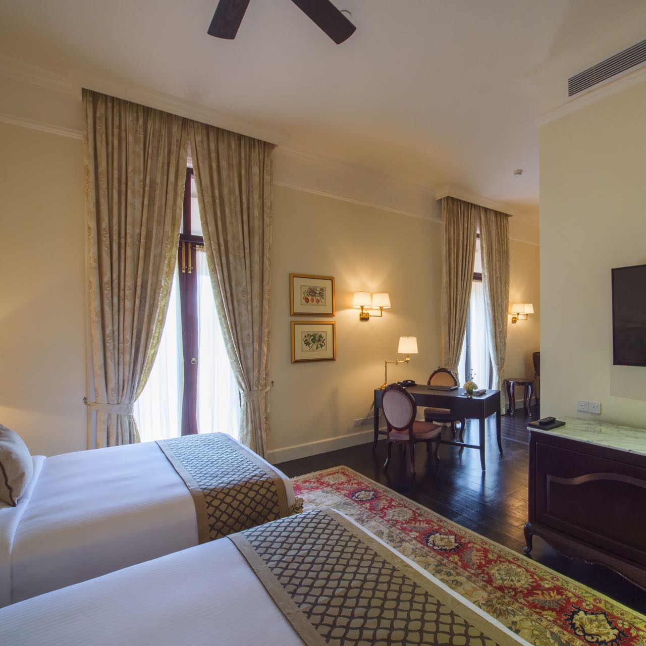 Signature Suites