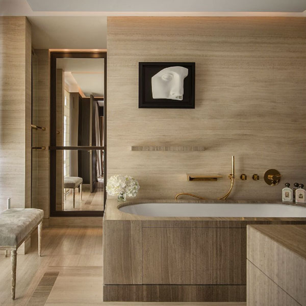 SUITE DUC DE CRILLON