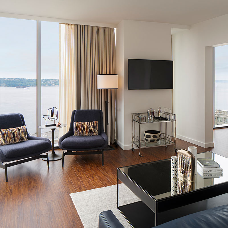 Water View Studio Suite - Accessible