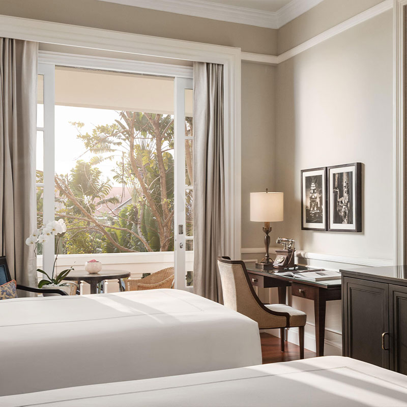 State Room - 2 Twin Beds - Pool View