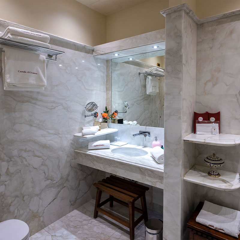 Castle Luxury Suite