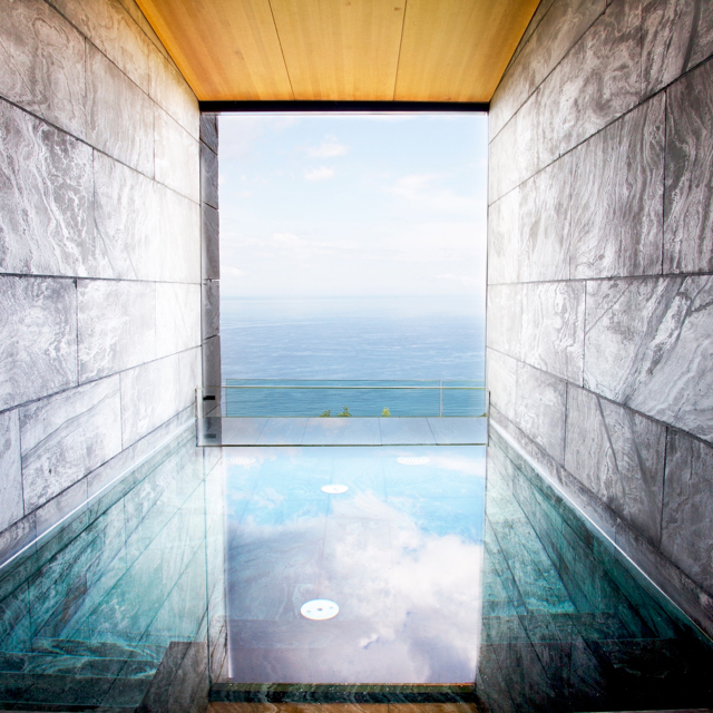 Akelarre Suite