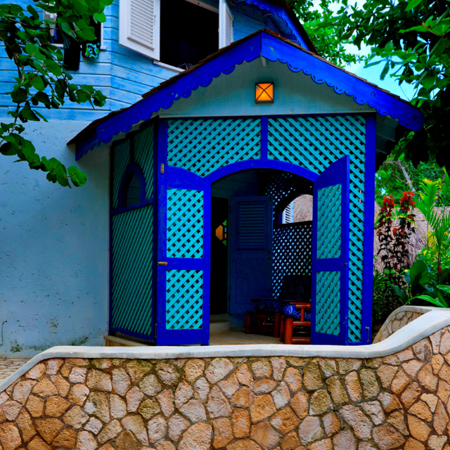 One Bedroom Blue Hole View Suite 