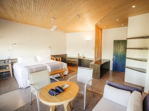 Standard Double Suite