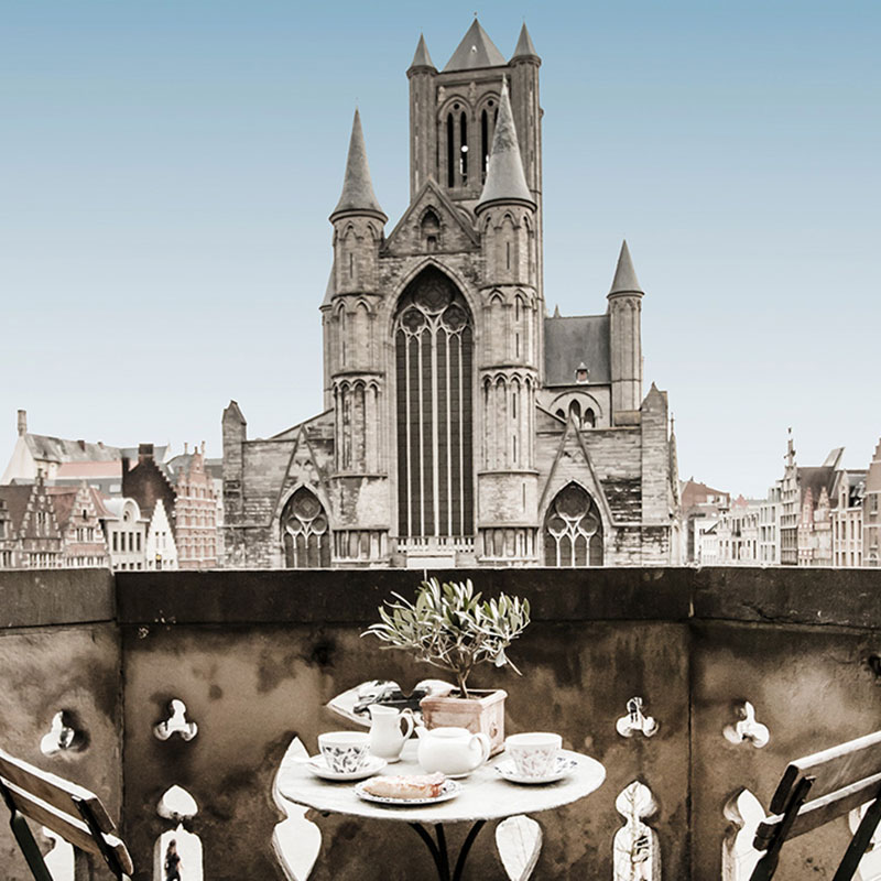 The Carriage with Terrace