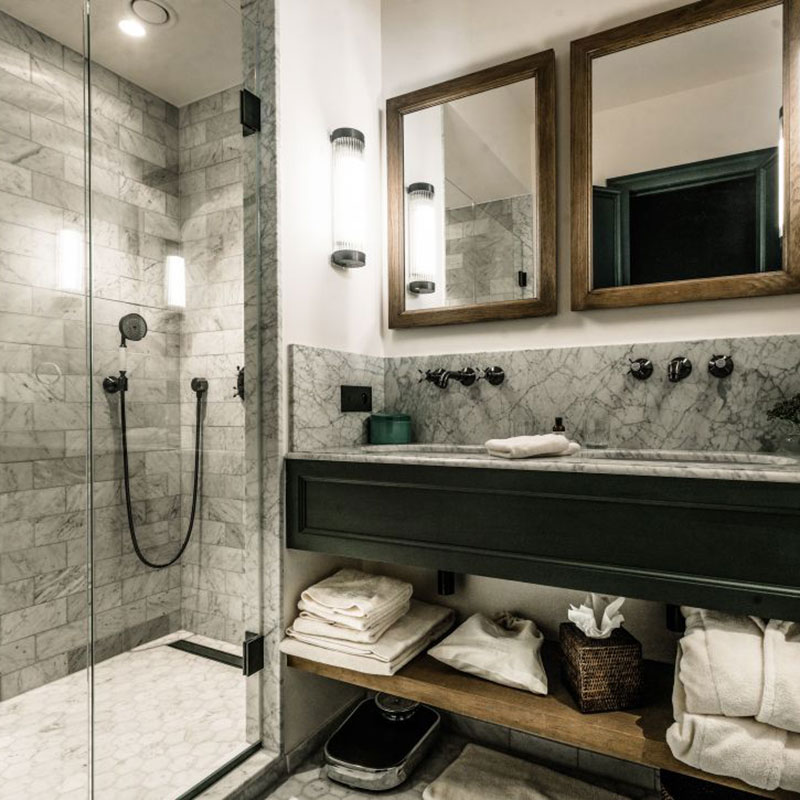 Suite 23