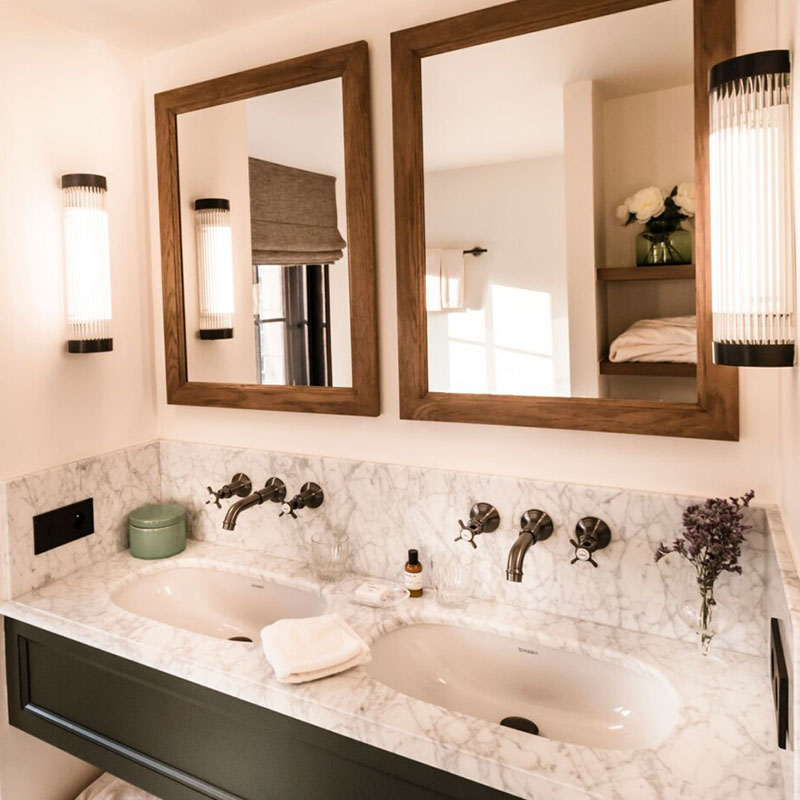 Suite 2