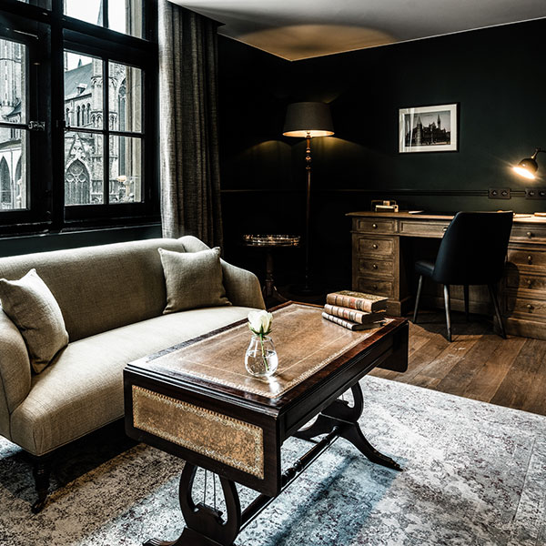 Suite 18