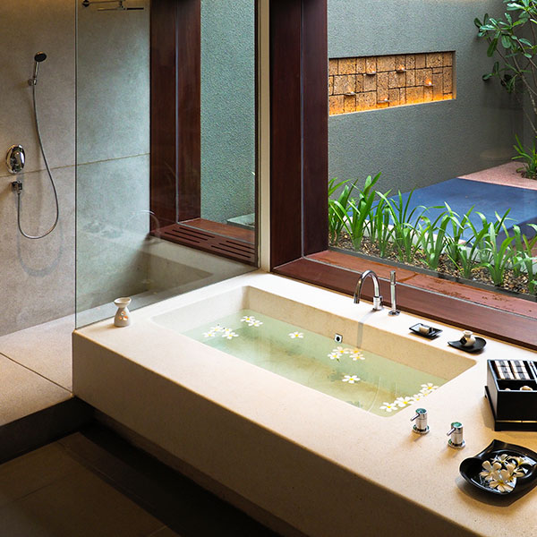 Courtyard Suite