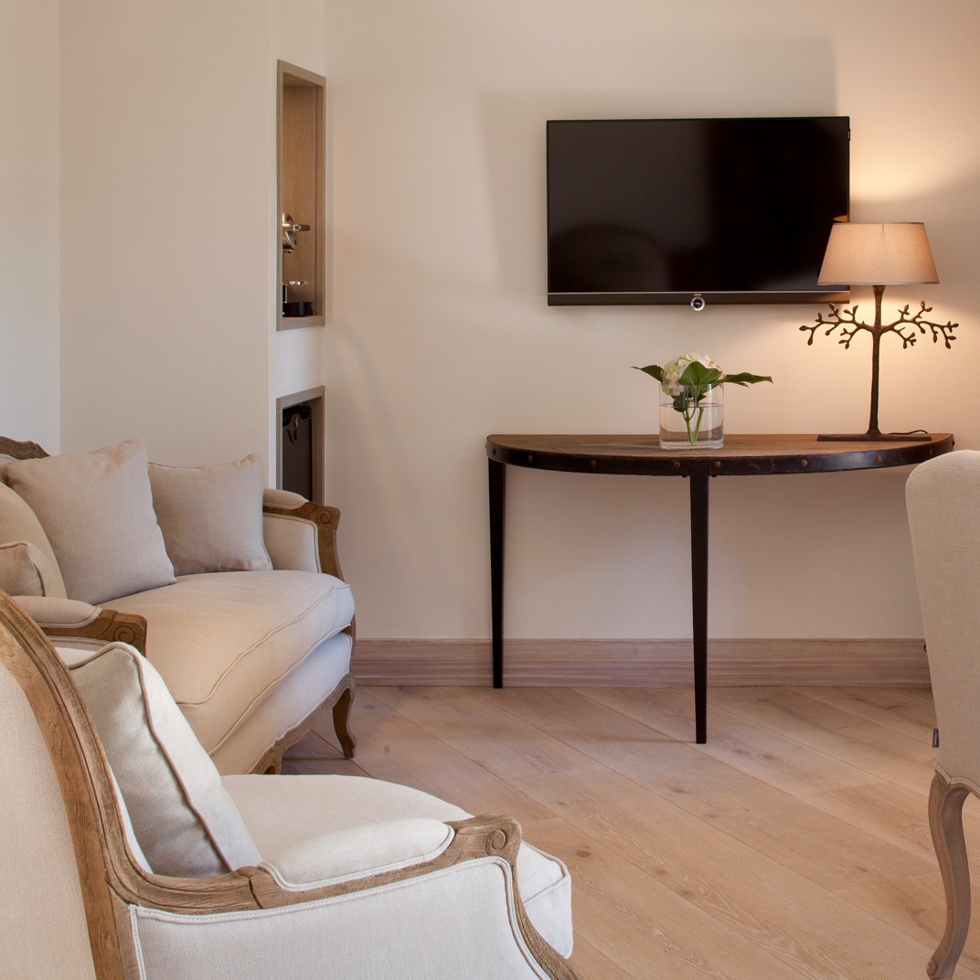Suite - Garden Side