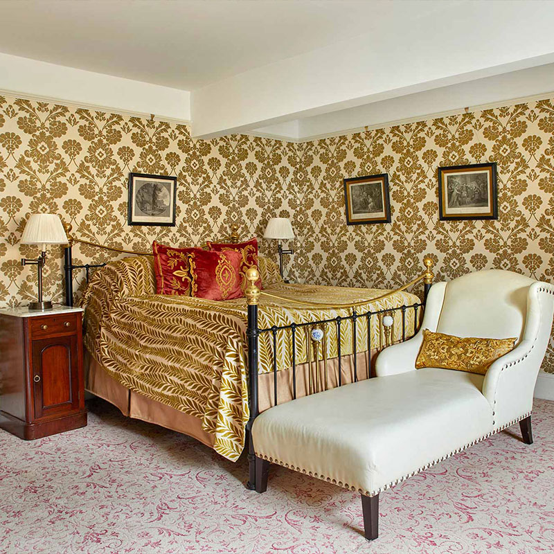 Jr. Suite