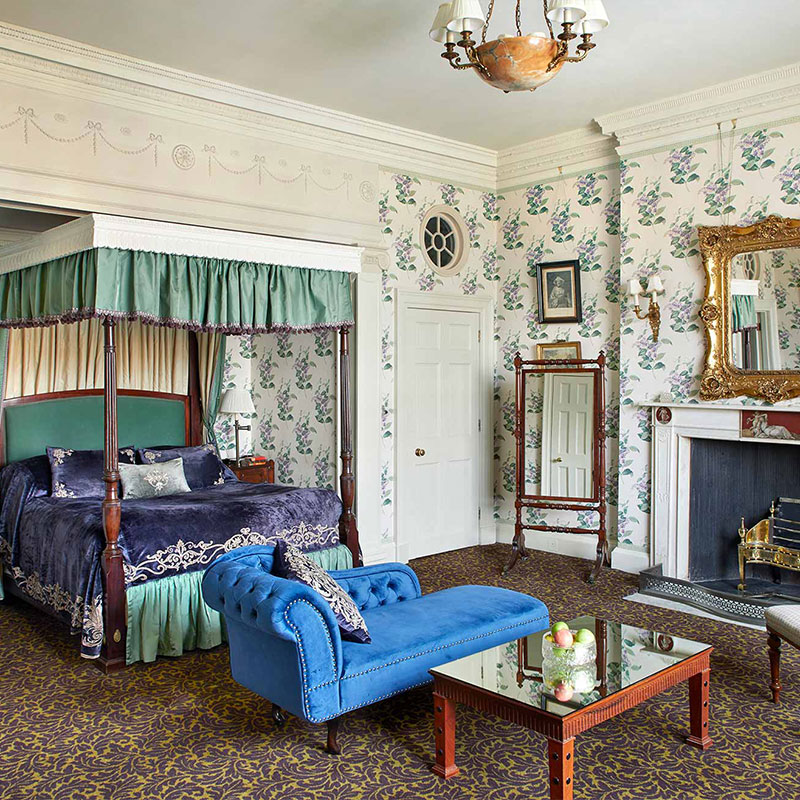 Jr. Suite