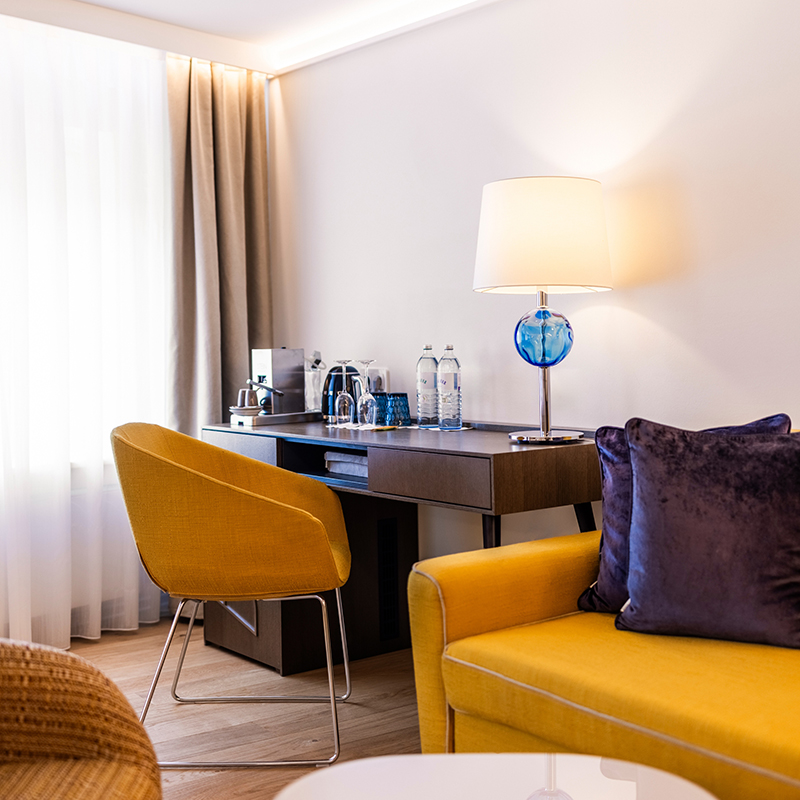 Suite with freestanding bathtub