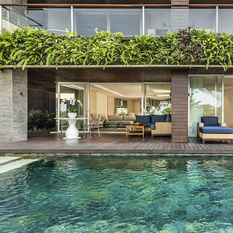 Uma Pool Residence