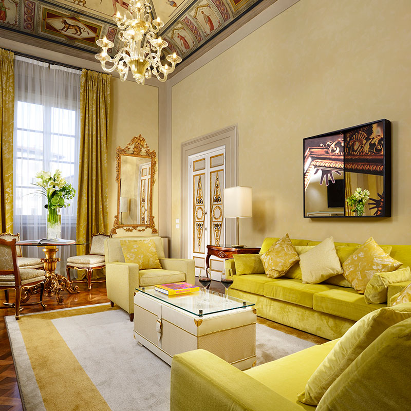 104 THE FRESCOED SUITE