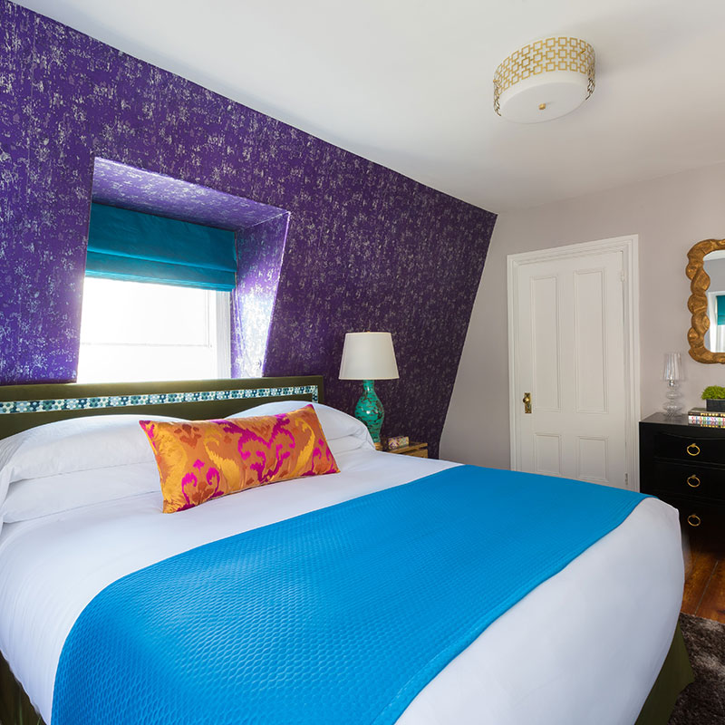 Lark Suite