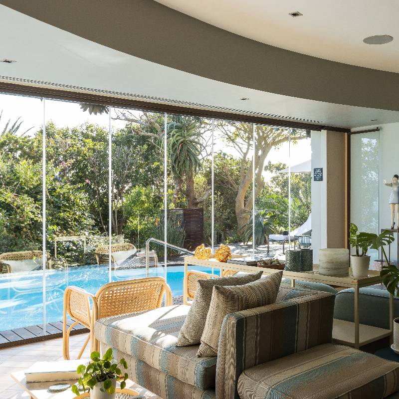Deluxe Spa Room