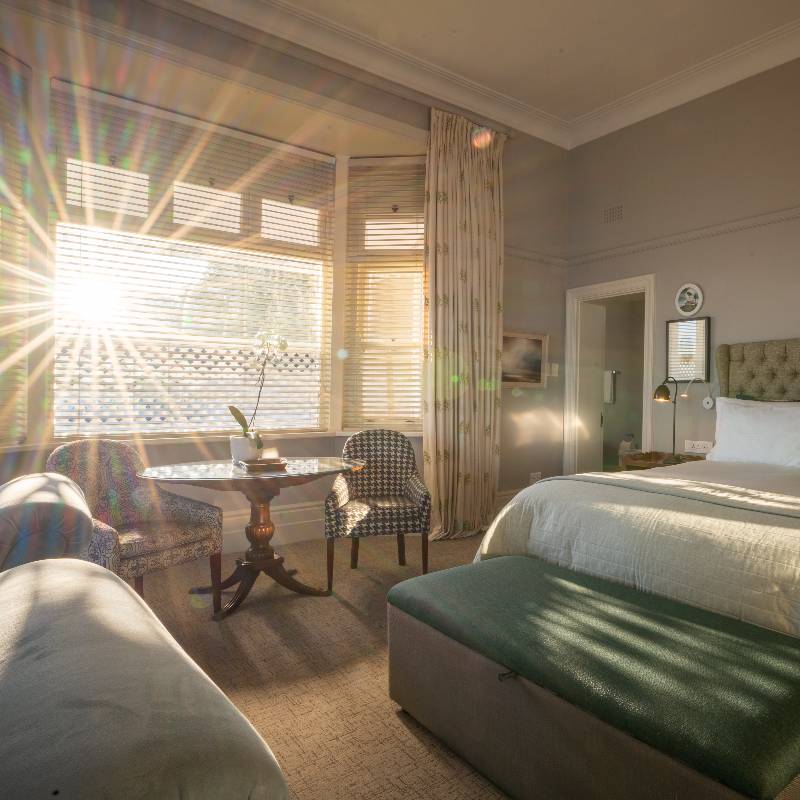 DELUXE HOUSE ROOM