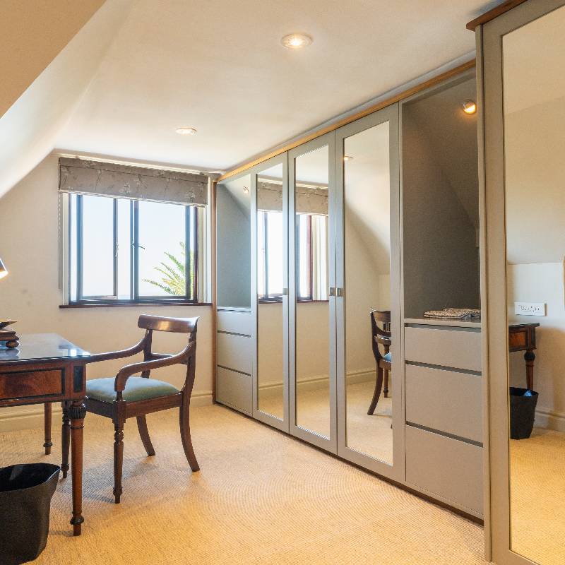 ELLERMAN HOUSE SUITES