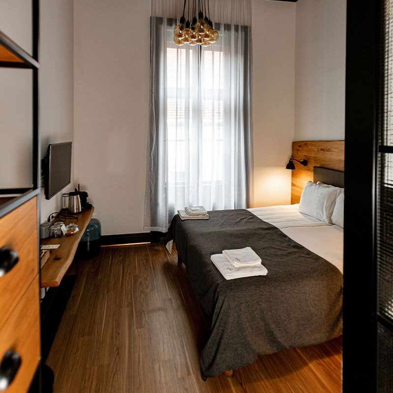 Medium Double Room
