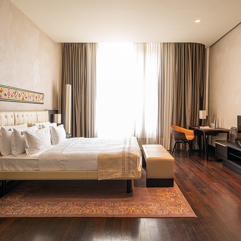 Signature Suite
