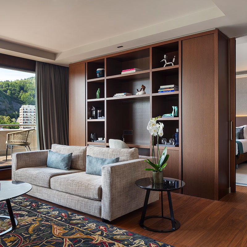 Penthouse Suite 