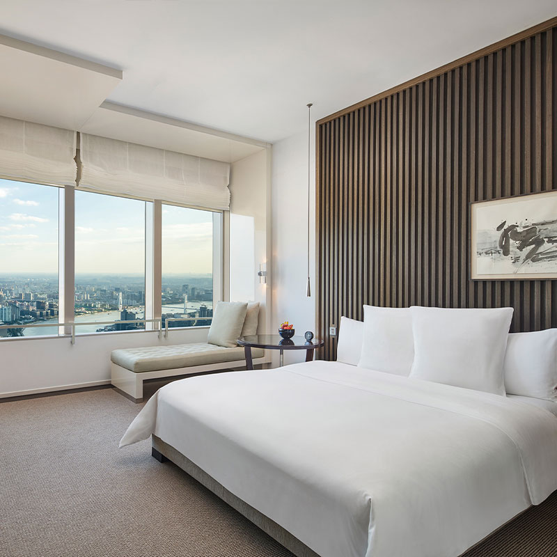 1 King Bed with River View
