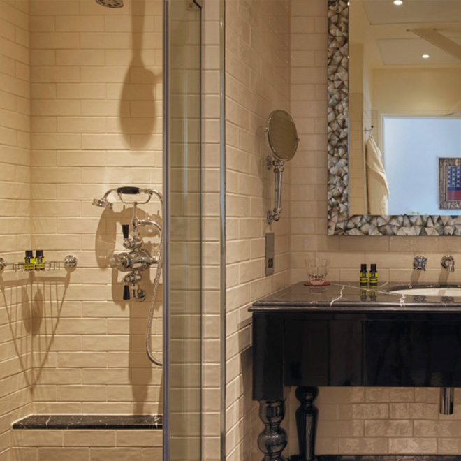 St Olave's Suite