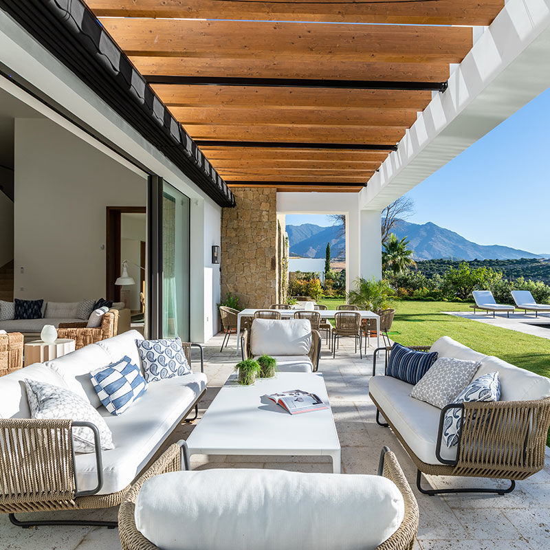 5 Bedroom Villa