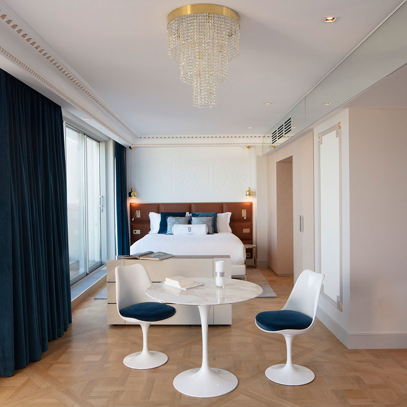 Prestige Eiffel Suite