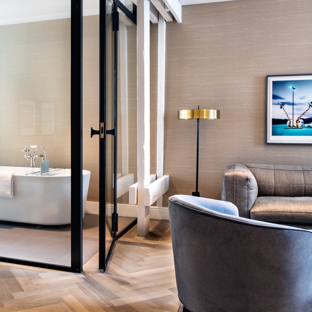 Reylof Suite