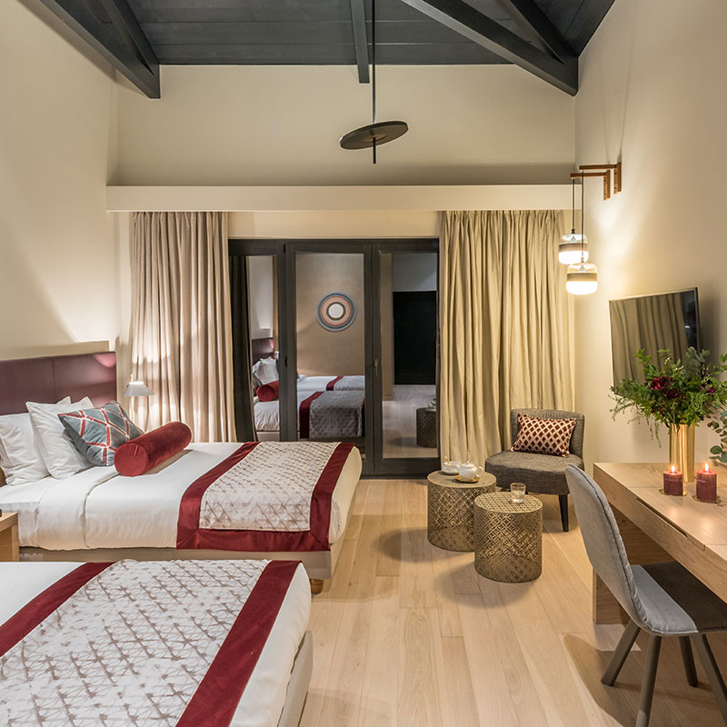 Superior Deluxe Room with Breakfast