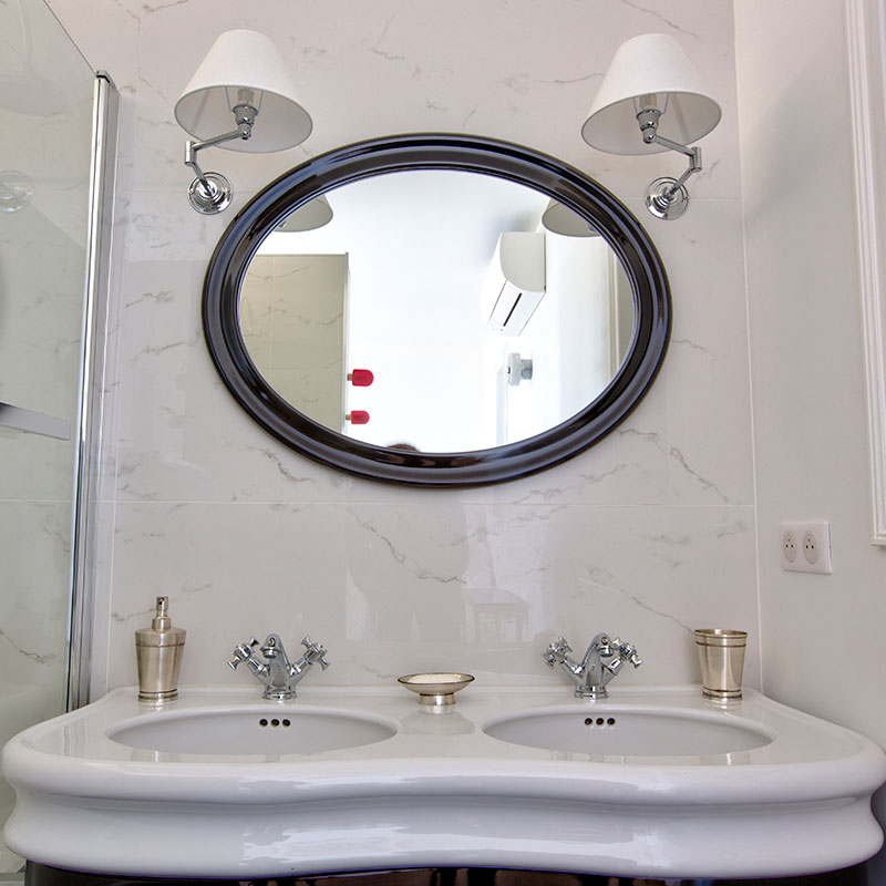 Suite Vendange terrace and jacuzzi