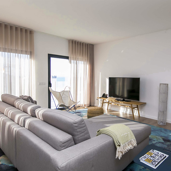 Superior Three Bedroom Apartment SeaView