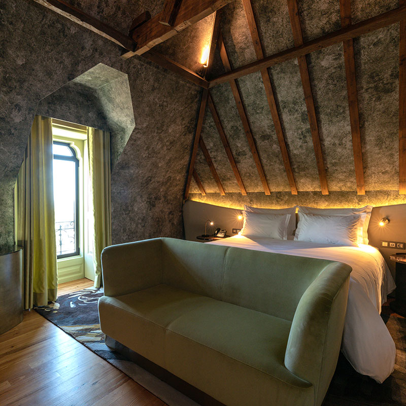 Manor House room