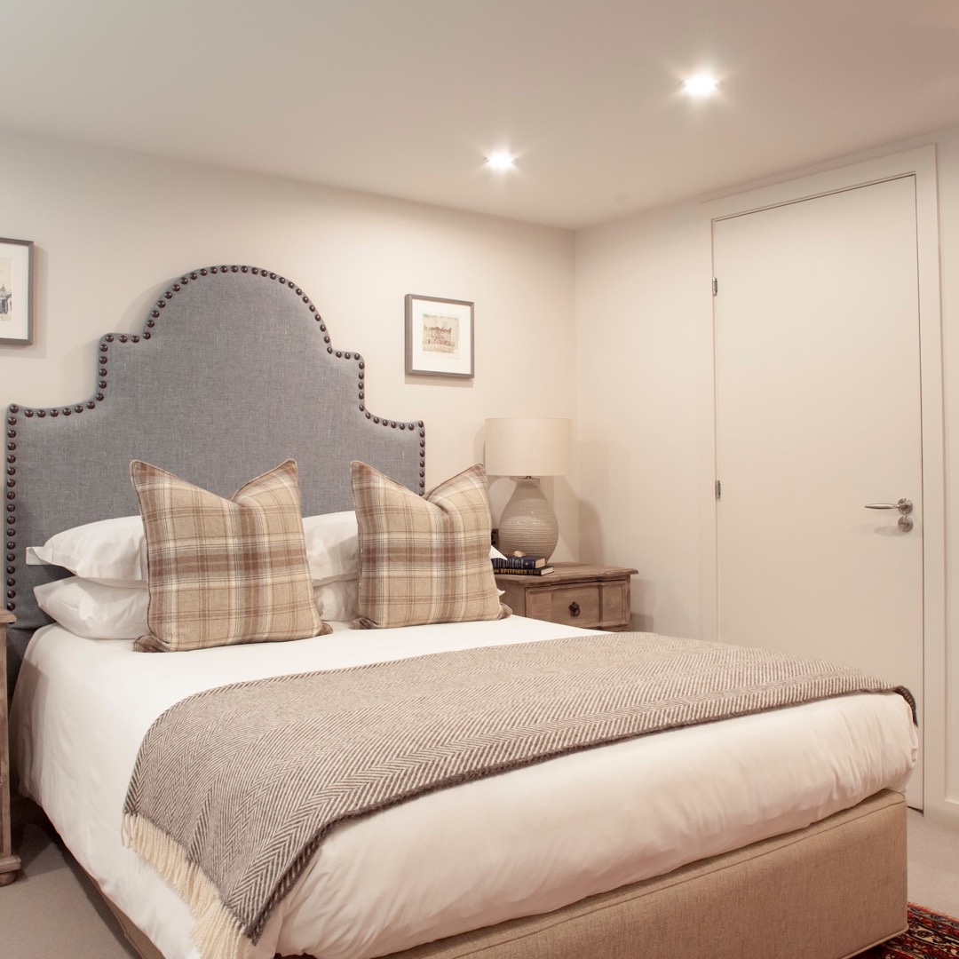 The House Superior Room