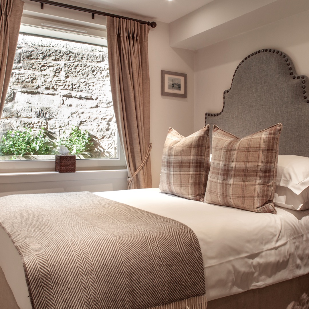 The House Petite Room