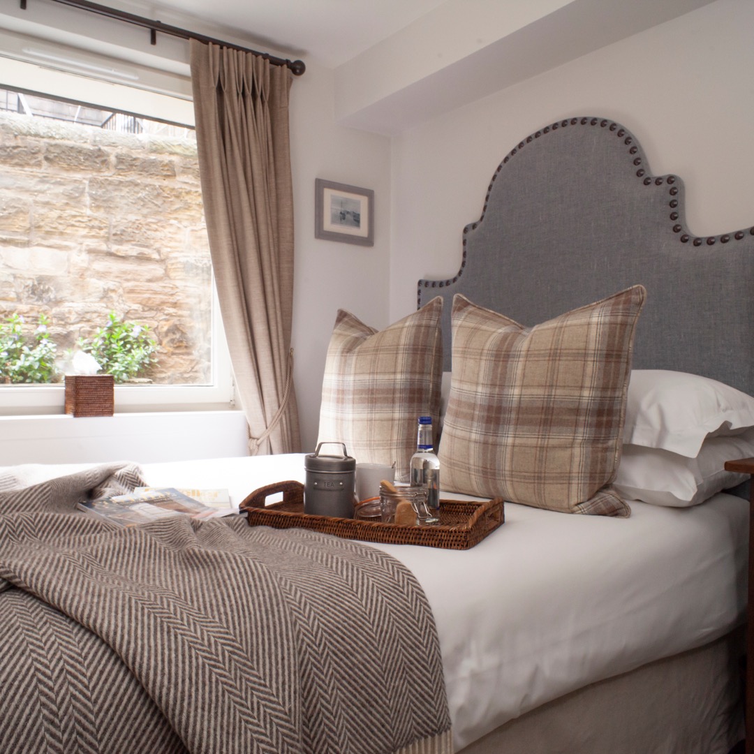 The House Petite Room