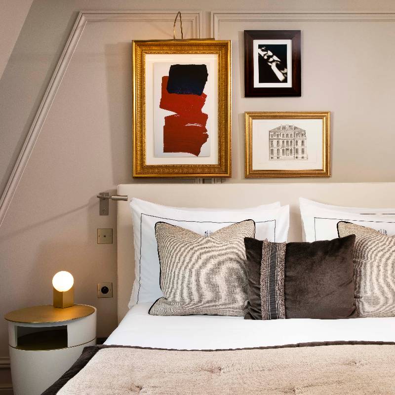 Boutique Room